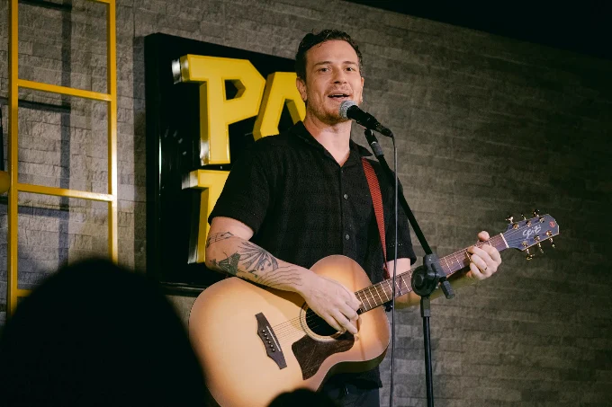 Música e humor no palco
